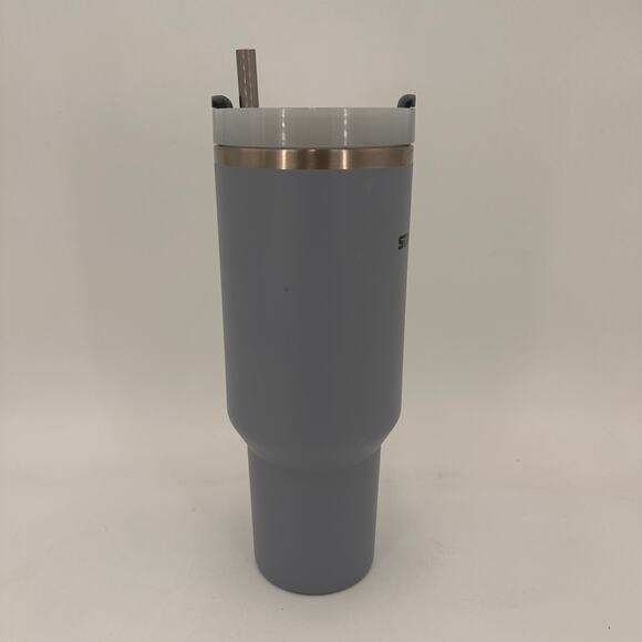 Stanley Blue The Quensher H2.0 The Flowstate 40 oz Tumbler NWOT - Picture 4 of 8